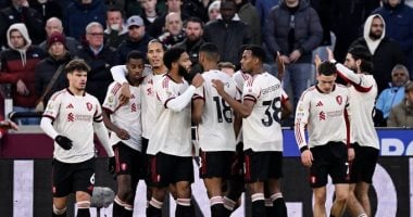 "ألكسندر إيزاك يسجل أول أهداف ليفربول في الدوري الإنجليزي ضد وست هام"