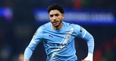 عمر مرموش يواجه تحدي صعب مع مانشستر سيتي ضد ليدز يونايتد اليوم