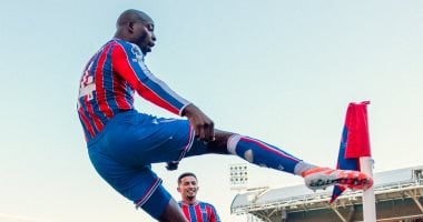 مانشستر يونايتد يتأخر أمام كريستال بالاس بهدف في الشوط الأول - فيديو精彩