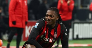 "ميلان يتصدر الدوري الإيطالي مؤقتاً بفوز 1-0 على لاتسيو - فيديو"