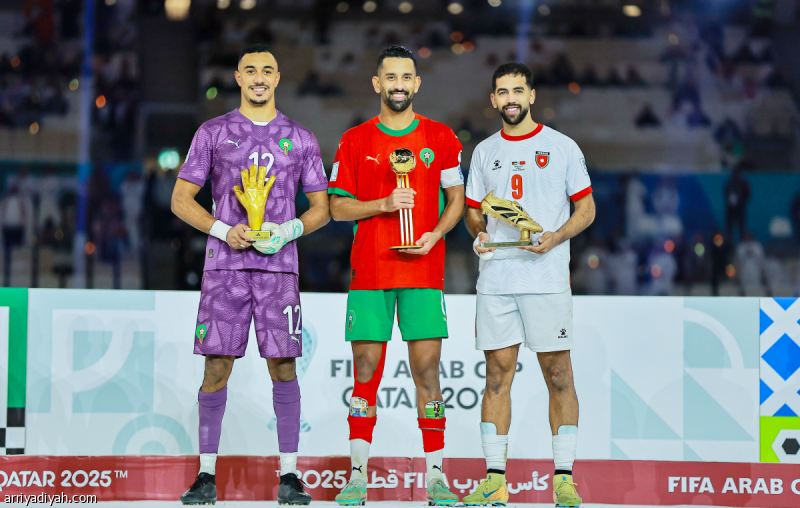 أبرز لاعبين وحارس مغربيين في جوائز كأس العرب