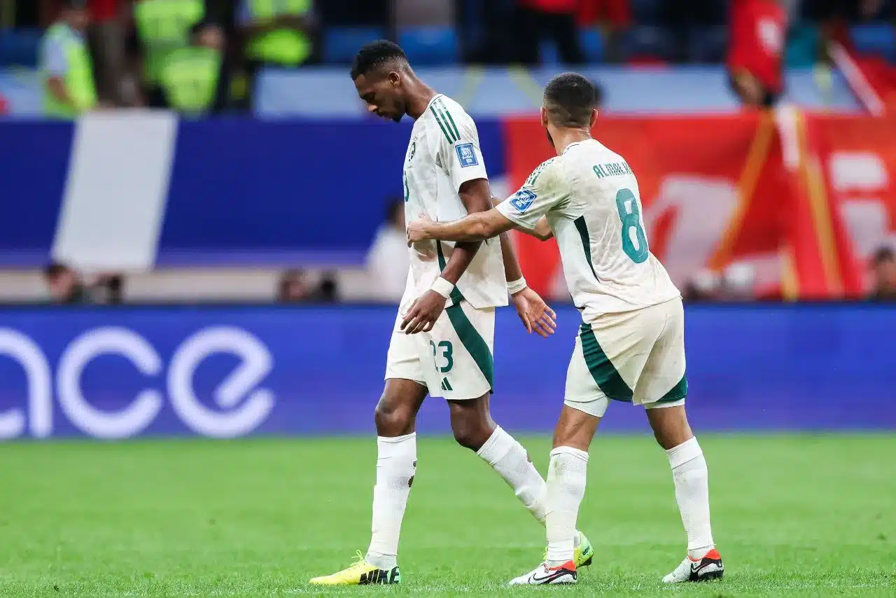 رد فعل لاعبي السعودية بعد الخسارة أمام الأردن في كاميرا حصرية