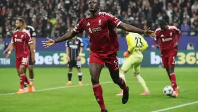 فجوة كبيرة تضع عقبة أمام تجديد عقد كوناتي مع ليفربول