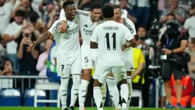 "فينيسيوس وبيلينجهام يهنئان رودريجو بعد هدفه الرائع ضد ألافيس"