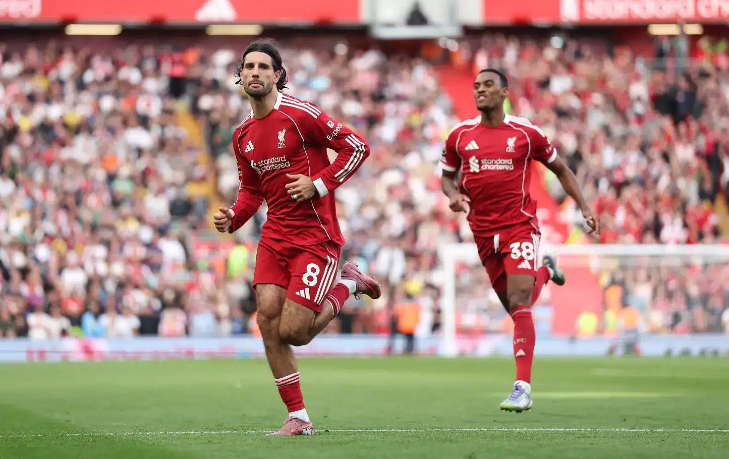 موقف سوبوسلاي من المشاركة ضد توتنهام في الدوري الإنجليزي: تفاصيل وأسباب